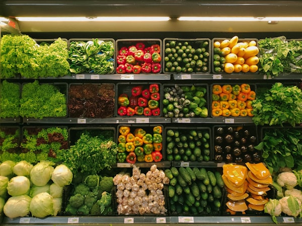 Frutas e verduras frescas em uma CEASA